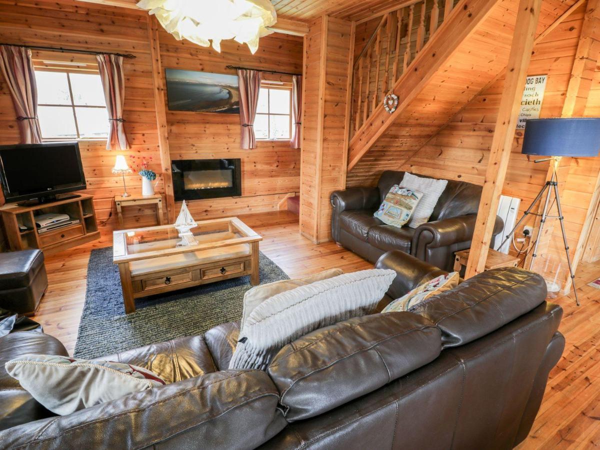 Sun View Lodge Ланбедър Екстериор снимка