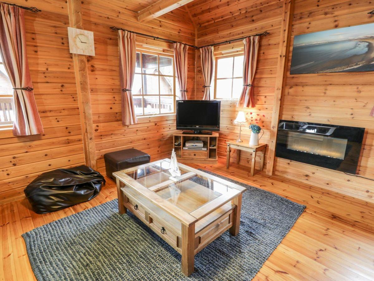 Sun View Lodge Ланбедър Екстериор снимка