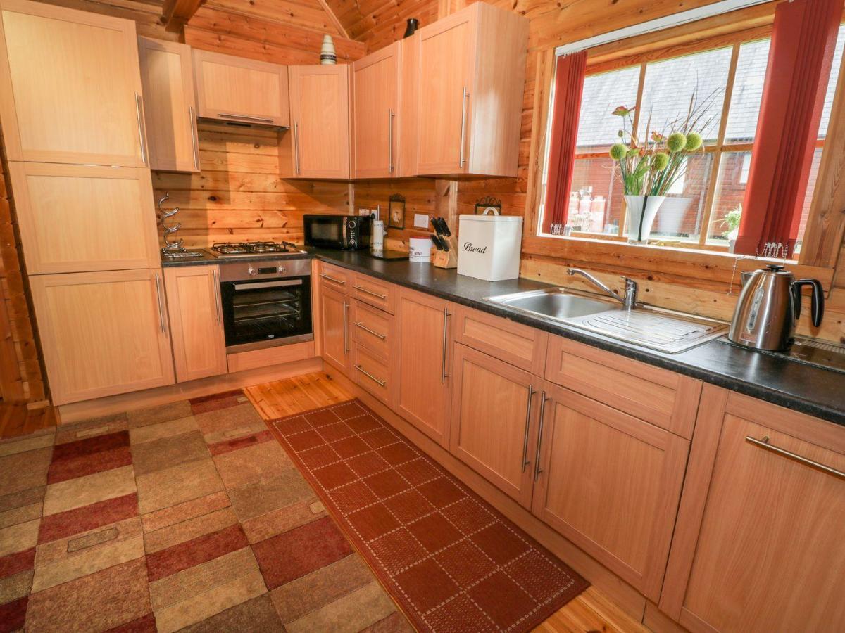 Sun View Lodge Ланбедър Екстериор снимка