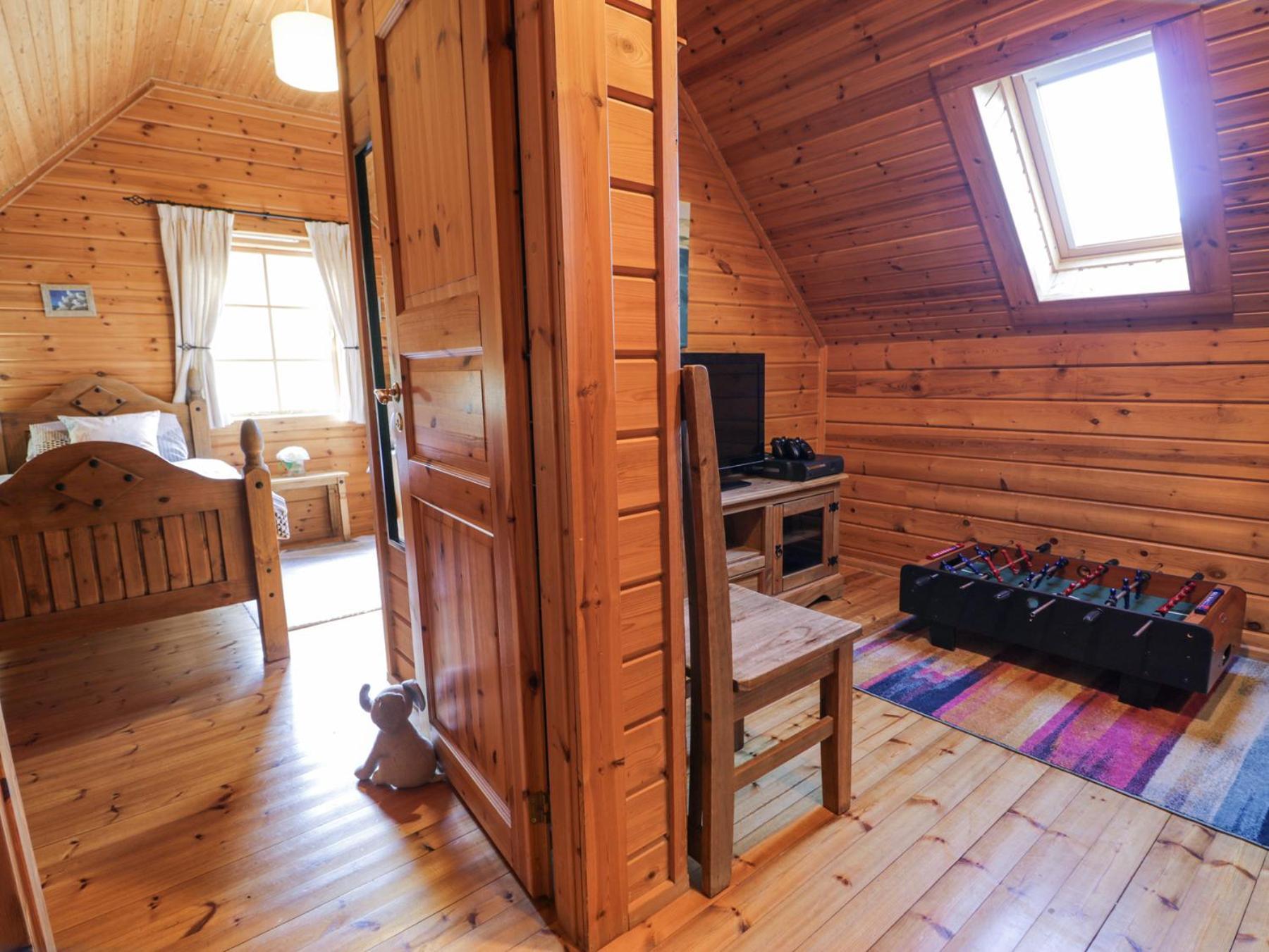 Sun View Lodge Ланбедър Екстериор снимка