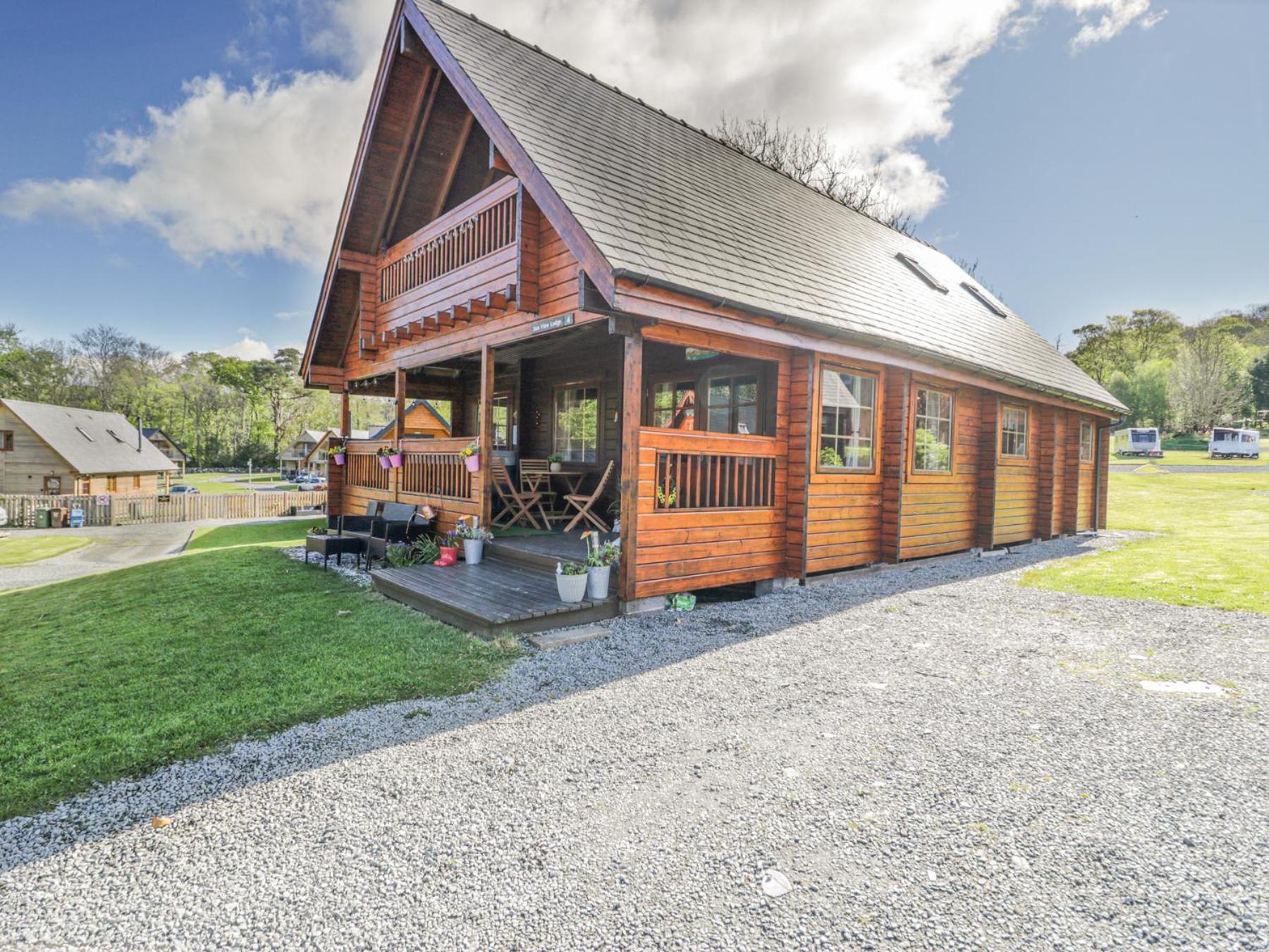 Sun View Lodge Ланбедър Екстериор снимка
