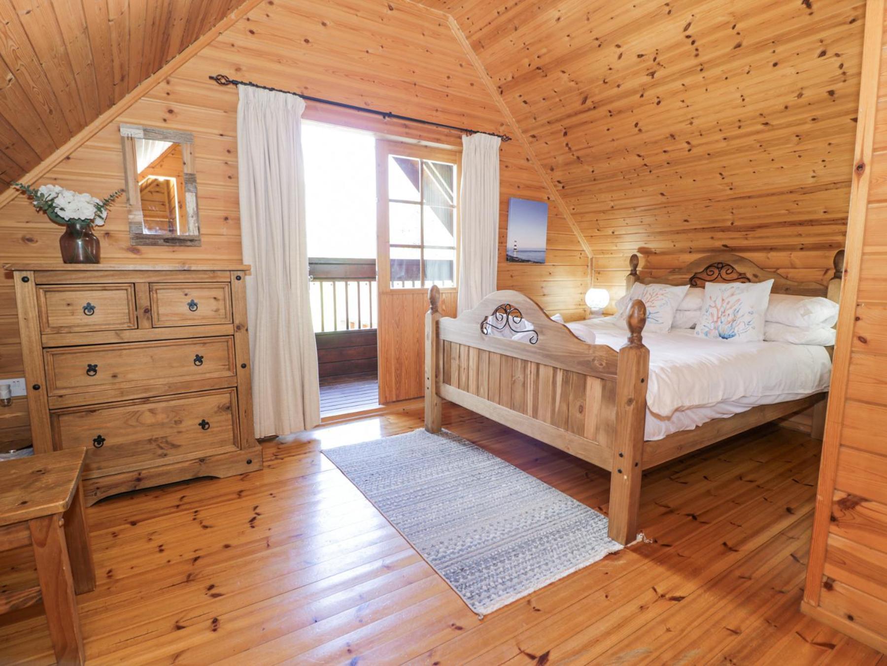Sun View Lodge Ланбедър Екстериор снимка